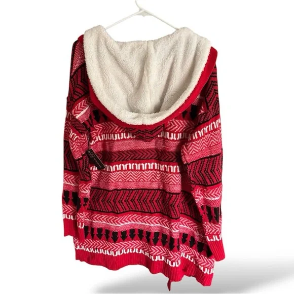 No Boundaries Red & White Jacquard Cardigan with Faux Fur Hood - NWT - Picture 2 of 8